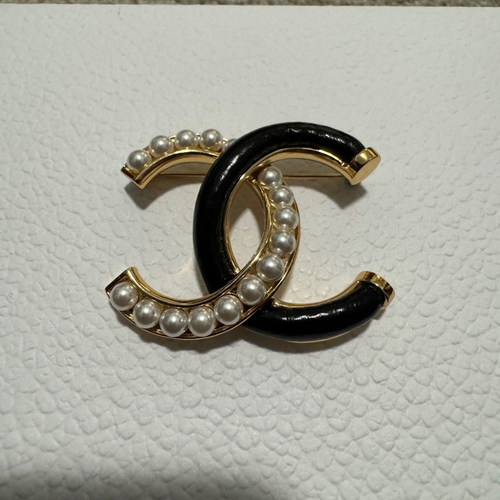 Chanel CC Brooch